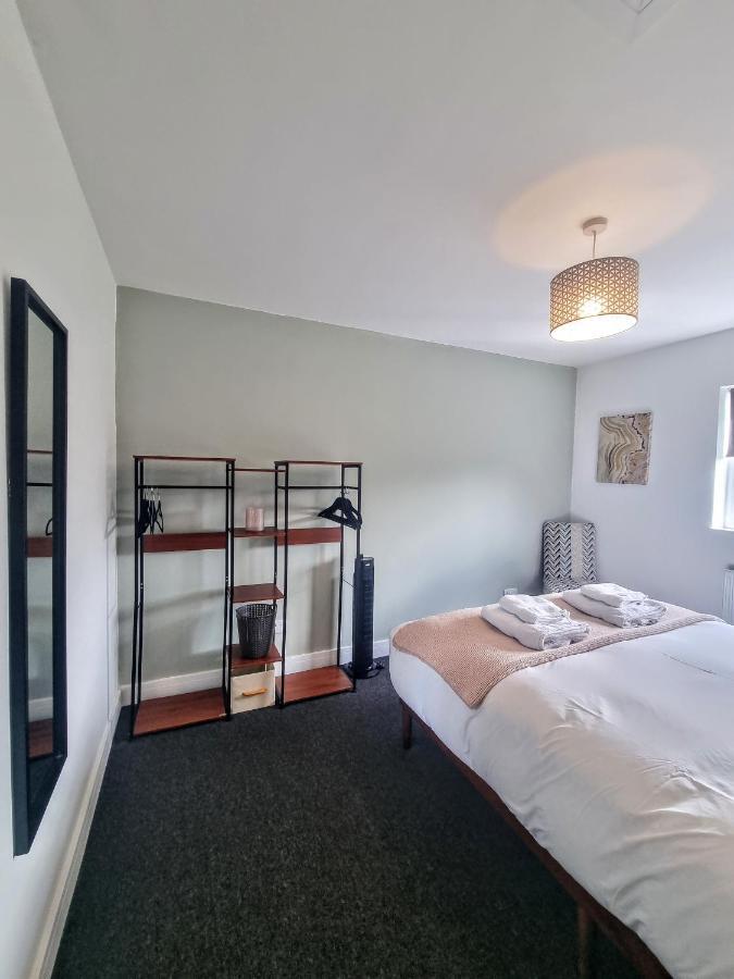 No.2 Bloom Apartments, Бат Екстер'єр фото